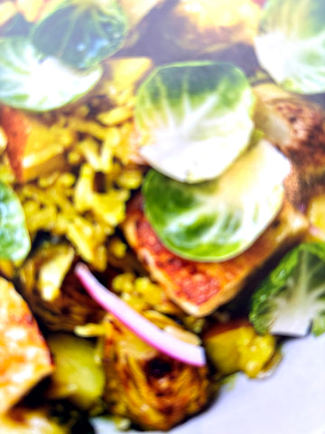 Riz brun, choux de Bruxelles et halloumi