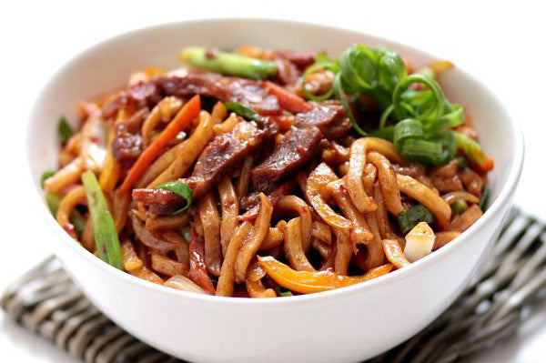 Porc chinois BBQ aux nouilles - Par Cemé